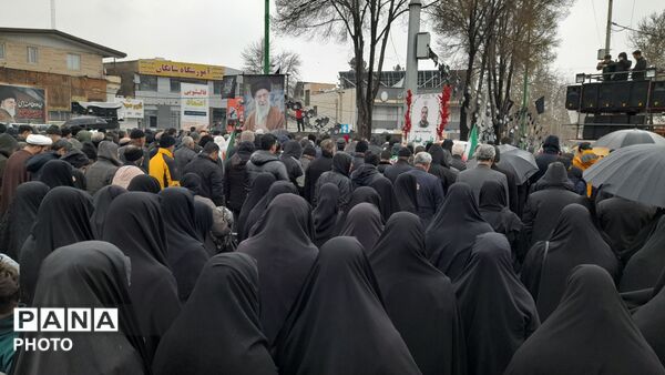 تشییع پیکر پاسدار علی خانی در نظرآباد