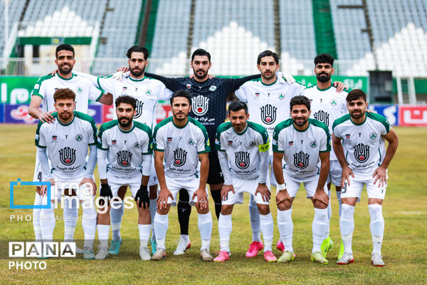 بازارچه کسب و کار دانش آموزی در دبیرستان حاج سید محمد میری بزنجرد خلیل آباد