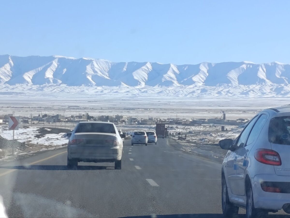 ۷۹۰۰ کیلومتر از محورهای فرعی و روستایی کشور آسفالت و ایمن‌سازی شد 