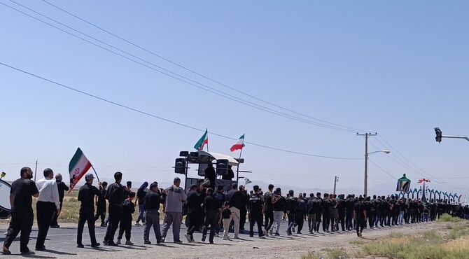 دسته عزاداری روستای مؤمن آباد در روز عاشورا