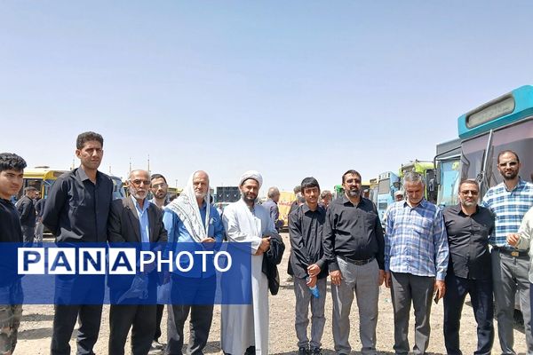 حضور همکاران فرهنگی آموزش و پرورش ملارد به حرم مطهر امام خمینی(ره) در سالروز ارتحال بنیانگذار جمهوری اسلامی