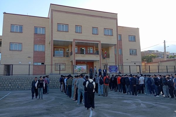 برگزاری آیین باشکوه بازگشایی مدارس در بانه  