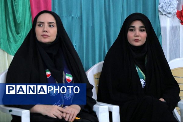 همایش «یاوران انقلاب» در بهارستان‌دو