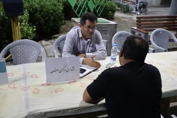 برپایی موکب خدمت در گلستان شهدای اصفهان با حضور فرماندار اصفهان 