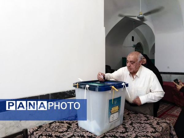 حضور حداکثری مهریزی‌ها در پای صندوق رأی