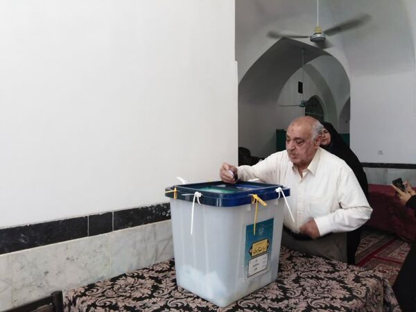 حضور حداکثری مهریزی‌ها در پای صندوق رأی