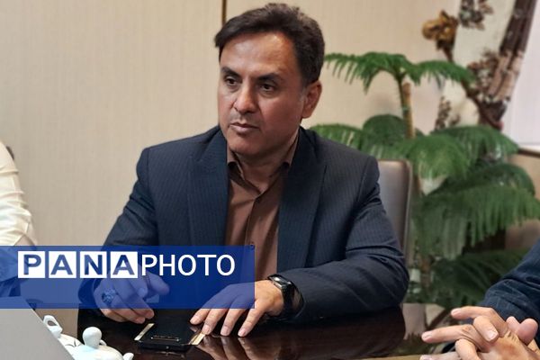 برپایی میز خدمت در فرمانداری شهرستان ملارد به مناسبت هفته بهزیستی 