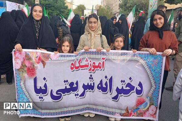 برپایی غرفه پرورشی و سلامت ایراندخت در دهه کرامت