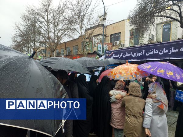 جلوه ای از همبستگی ملی در سنندج