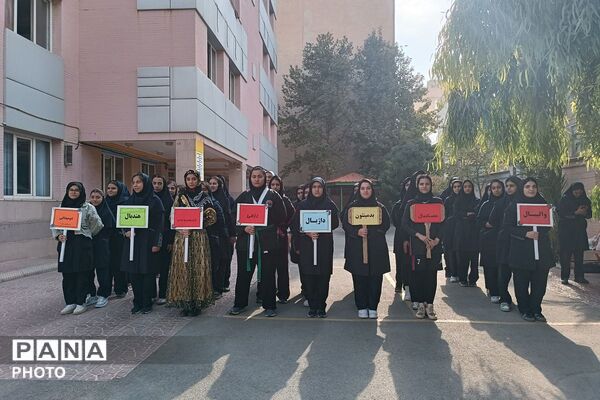 المپیاد ورزشی درون‌مدرسه‌ای در دبیرستان فاطمیه