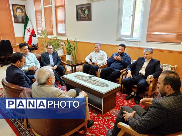 نشست مشاور وزیر آموزش و پرورش با فرماندار کاشمر