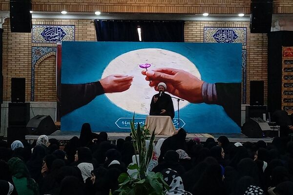 اجتماع بزرگ دختران عاشورایی منطقه 