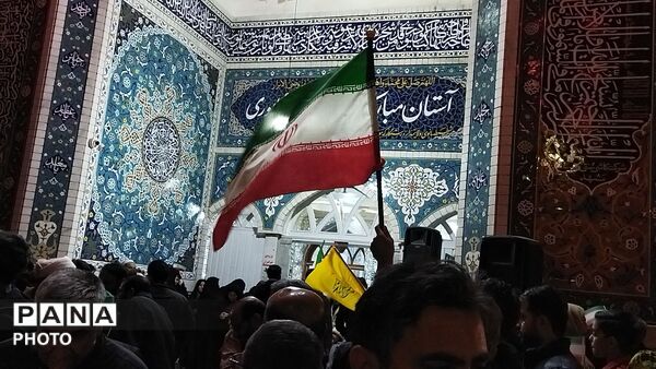 تجدید بیعت با رهبری توسط مردم نیشابور 