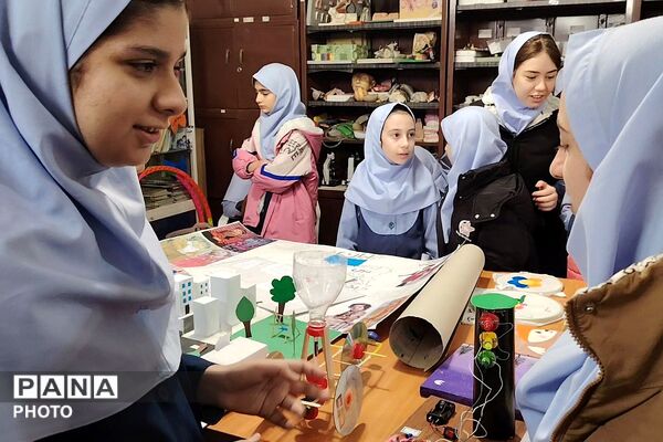 نمایشگاه طرح جابر در دبستان شهید مجید مجیدی ناحیه دو شهرری 