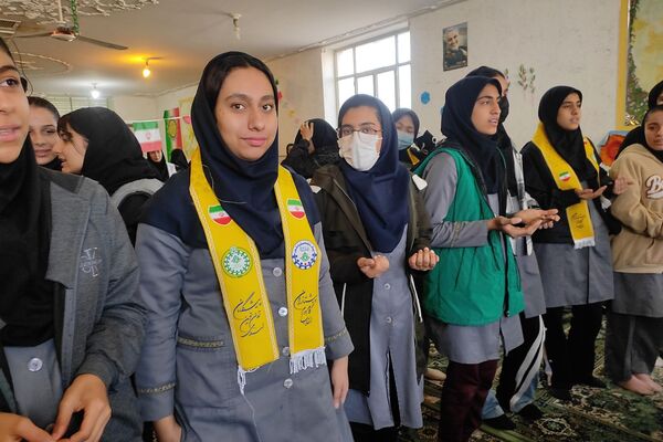 جشن و مولودی خوانی برای میلاد عدل گستر در آموزشگاه صنف پوشاک دو