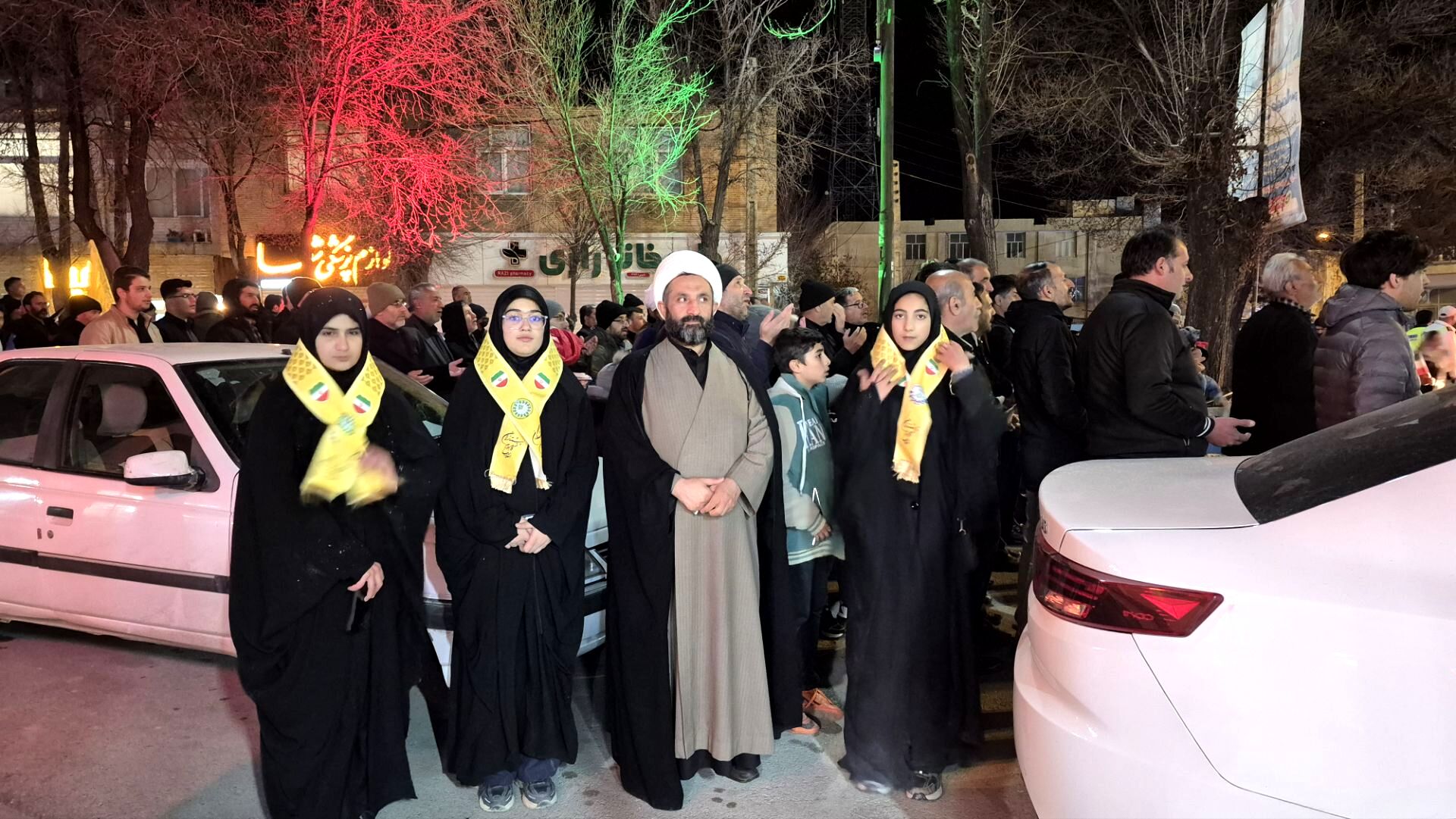 بیعت دهه نودی‌ها در فارسان 