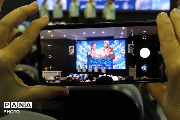 گرامیداشت هفته امور تربیتی و تربیت اسلامی با حضور معاونین، مربیان و مشاوران اسلامشهر