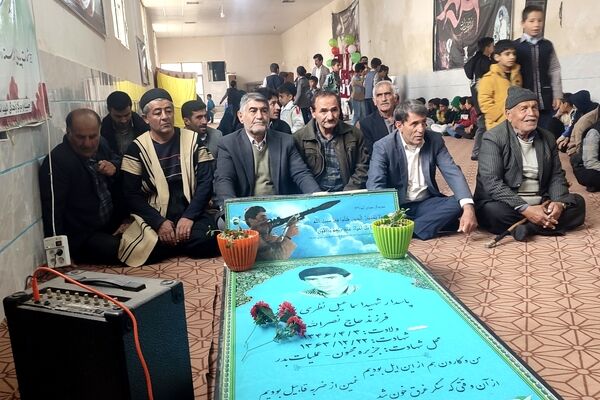 حضور پرشور دانش‌آموزان مدرسه فردوسی سرمازه در راهپیمایی ۲۲ بهمن