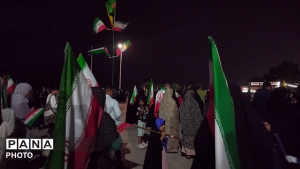 اجتماع پرشور بندرعباس با حضور پیکر شهید امیر ناصری دهبارزی و خادمان حرم رضوی