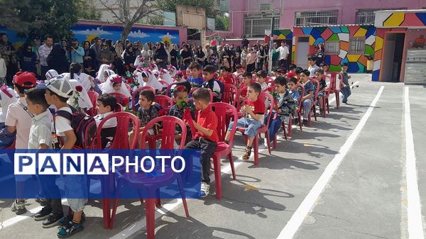 برگزاری آیین جشن غنچه‌ها در مدارس استان البرز