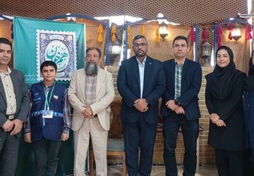 نشست خبری مدیر کل کتابخانه های عمومی استان فارس با اصحاب رسانه در هفته کتاب