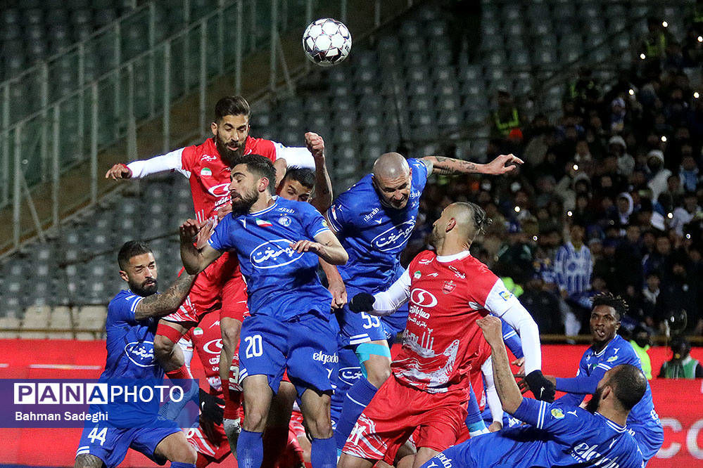 نشست هم‌اندیشی سرخابی‌ها برگزار شد