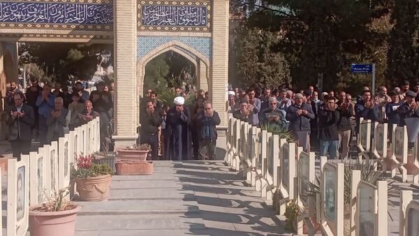 اقامه نماز باران در گلستان شهدا اصفهان به امامت  حضرت آیت‌ الله مهدوی
