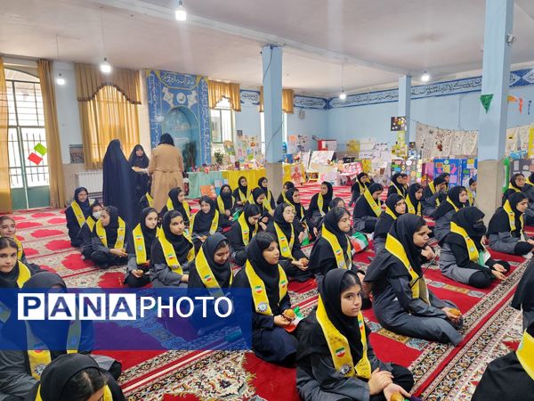 همایش یاوران انقلاب در مدرسه دخترانه  امام سجاد (ع) ناحیه 4 کرج