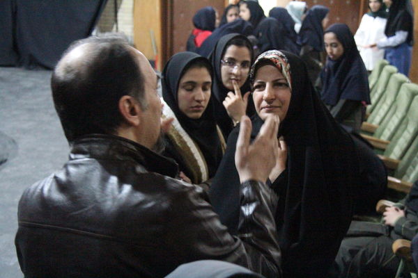 جشنواره هنرهای نمایشی در شریف الدین علی در شهر یزد