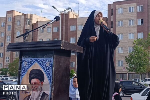 اجتماع صمیمی دانش‌آموزان نیشابور به یاد ۱۶۸ فرشته های دبستان شجره طیبه ی میناب