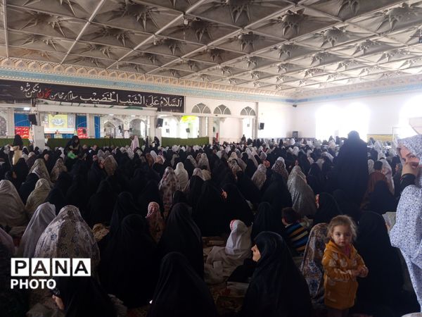 نماز جمعه ای با عطر رمضان در کاشمر 