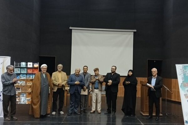 پاسداشت نویسندگان در اداره فرهنگ و ارشاد قدس