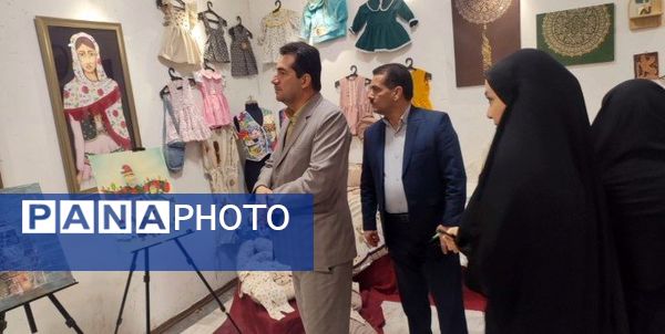 نمایشگاه آثار هنری دانش‌آموزان هنرستان محمودیه بجنورد 