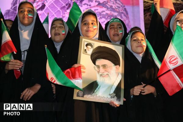 سوگواره دانش‌آموزی شهادت رهبر معظم انقلاب و شهدای میناب در ابرکوه
