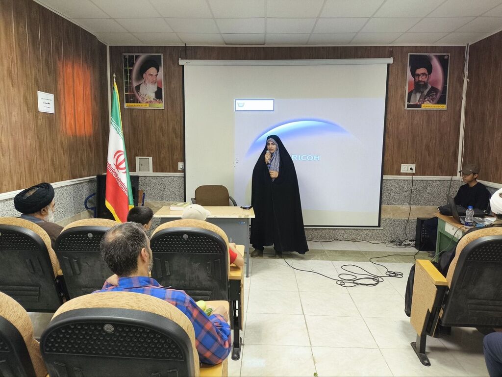 تجلیل از مربیان قرآنی در اختتامیه برنامه اوقات فراغت تابستانی سندرک