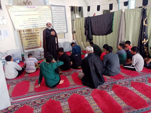 اعتکاف در مسجد حضرت‌‌‌ابوالفضل(ع) محله مارم باغ شهر فین  