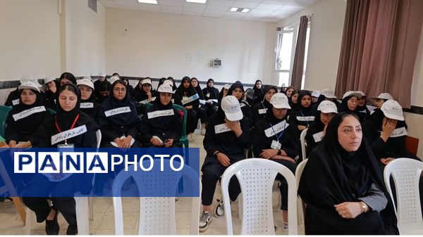 اختتامیه کانون یاریگران زندگی در دبیرستان ۱۵ خرداد 