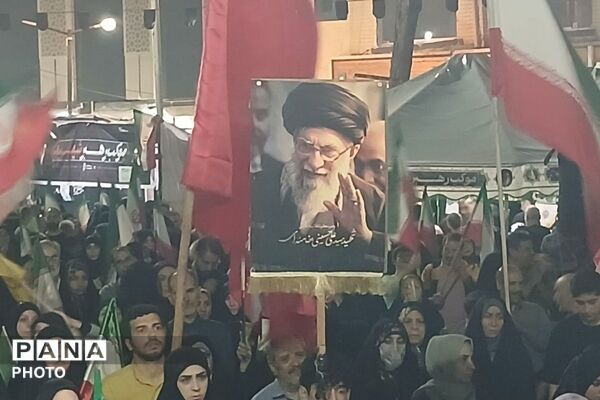 خیابان را رها نمی کنیم
