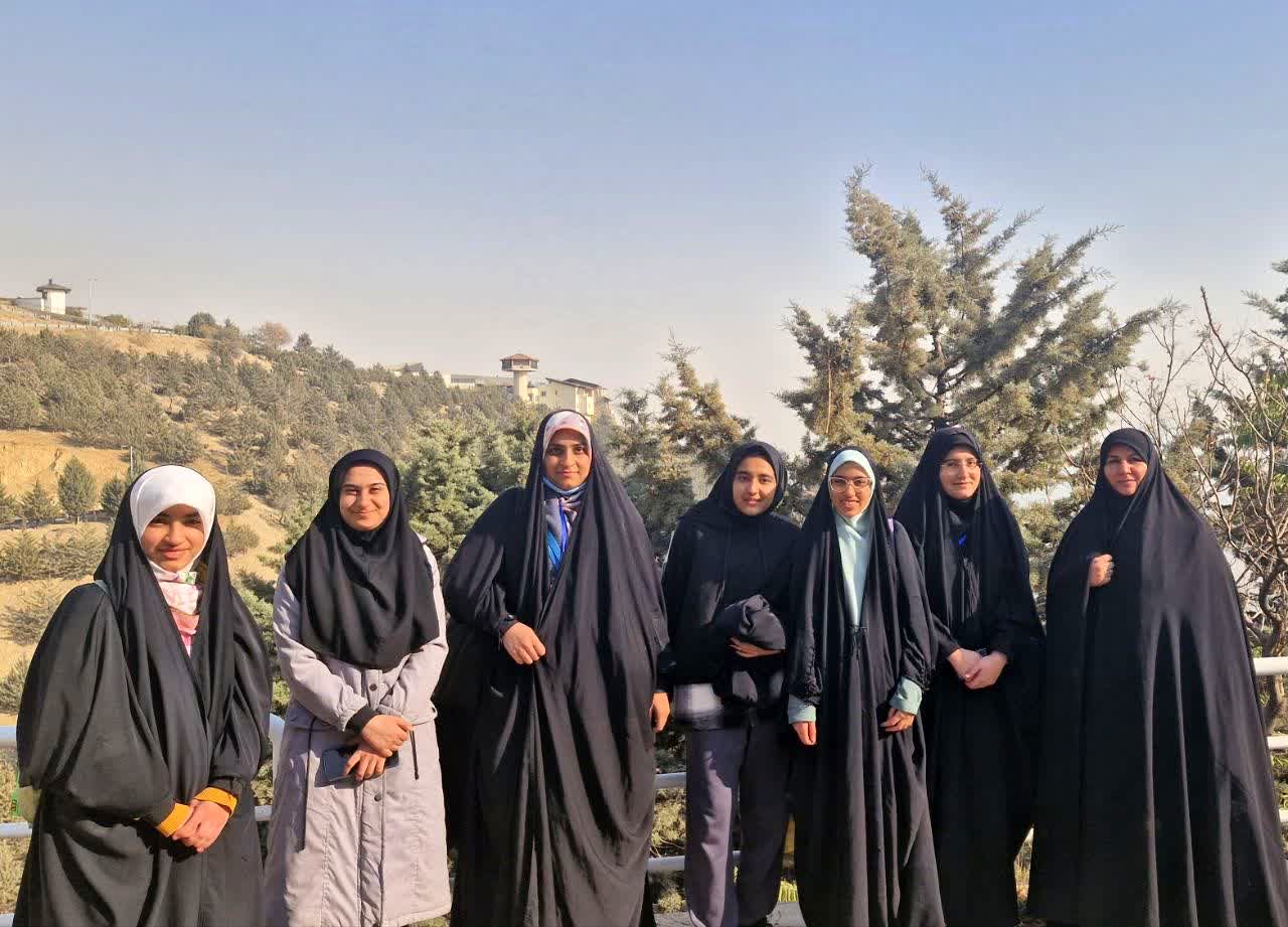 افتخارآفرینی دانش‌آموزان دختر استان کرمان در مسابقات کشوری قرآن کریم