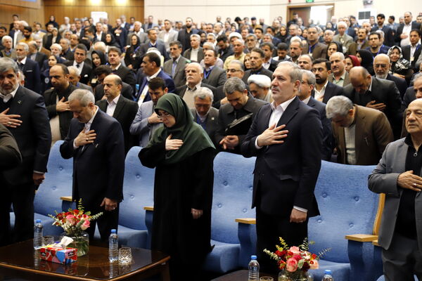 تکریم سازندگان فردای ایران