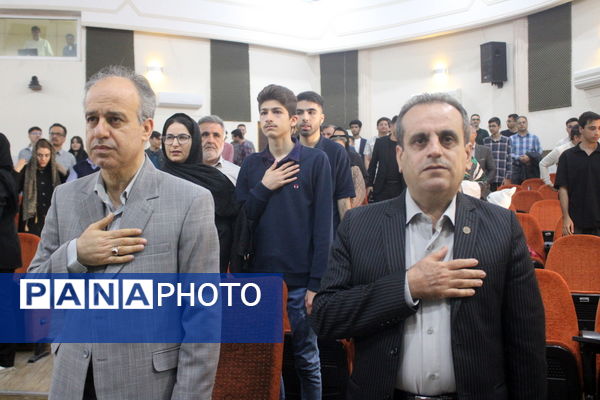 تجلیل از برگزیدگان دبیرستان شهید بهشتی شهرستان بوشهر (1)