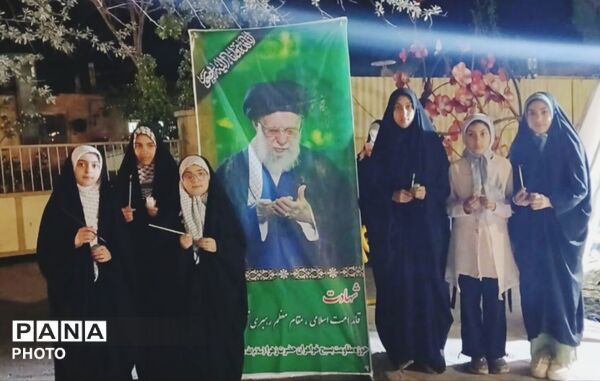 حضور مردم در مراسم شب چهلم شهادت رهبر شهید انقلاب