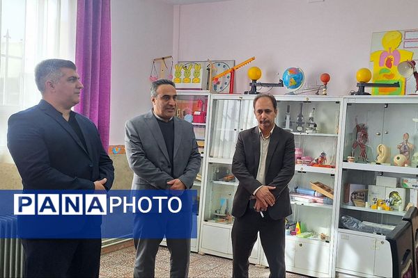 افتتاح اتاق بهداشت دبستان حنانه ناحیه دو شهرری به مناسبت دهه فجر 