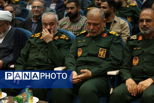 مراسم تکریم و معارفه فرمانده سپاه استان قم