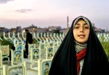 هم‌صدایی دانش آموز خبرنگاران پانای اصفهان در گلستان شهدا؛"ایران پاینده و پیروز"


