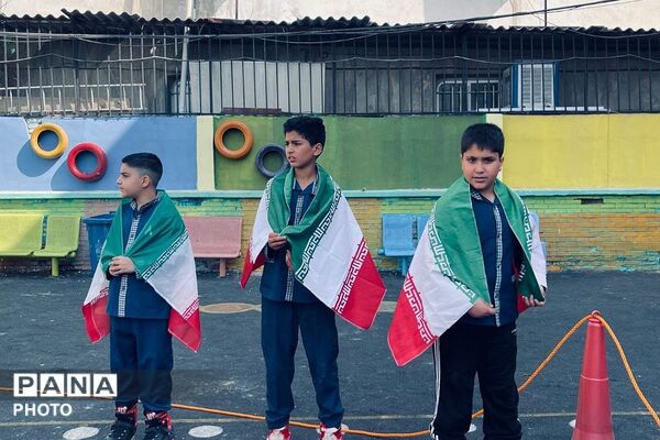هنرنمایی دانش‌آموزان مدارس شهرری در افتتاحیه المپیاد ورزشی درون مدرسه‌ای 