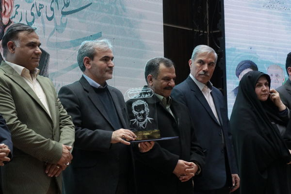 جشنواره علمی و ادبی شهریارخوانی دانش‌آموزی در تبریز