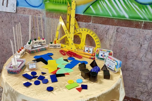 برپایی نمایشگاه صنایع آموزشی و فناوری‌های نوین در دبستان علوی 