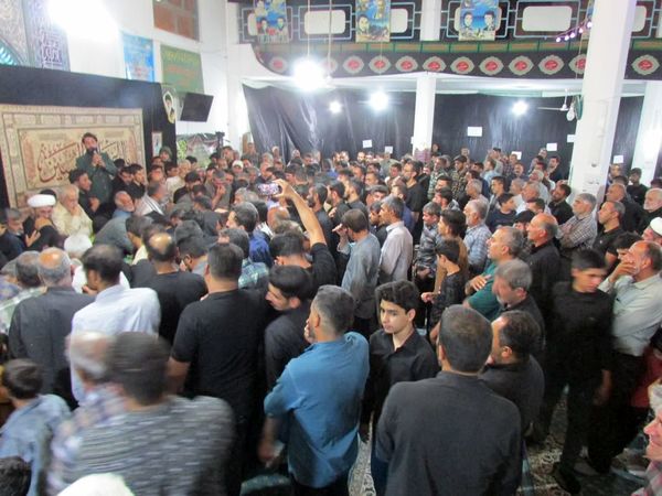 وداع با شهیدان عزیز شهر زازران در مسجد جامع شهر زازران
