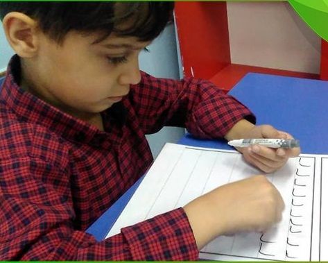 آموزش خط تحریری گامی مهم در جهت تقویت مهارت‌های نوشتاری دانش‌آموزان است